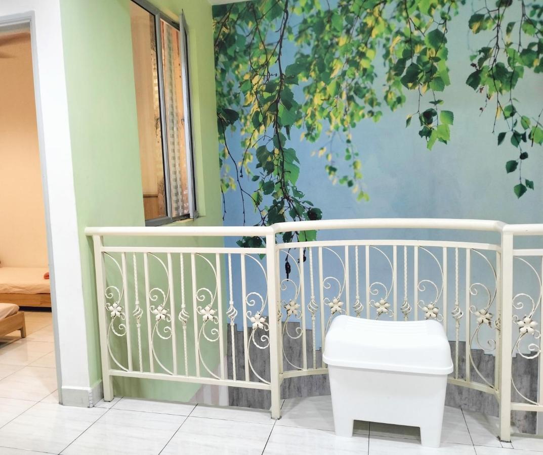 Jb Austin Perdana Homestay@simple Comfy For 11pax Holiday home *
