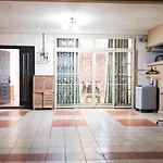 Jb Austin Perdana Homestay@Simple Comfy For 11Pax